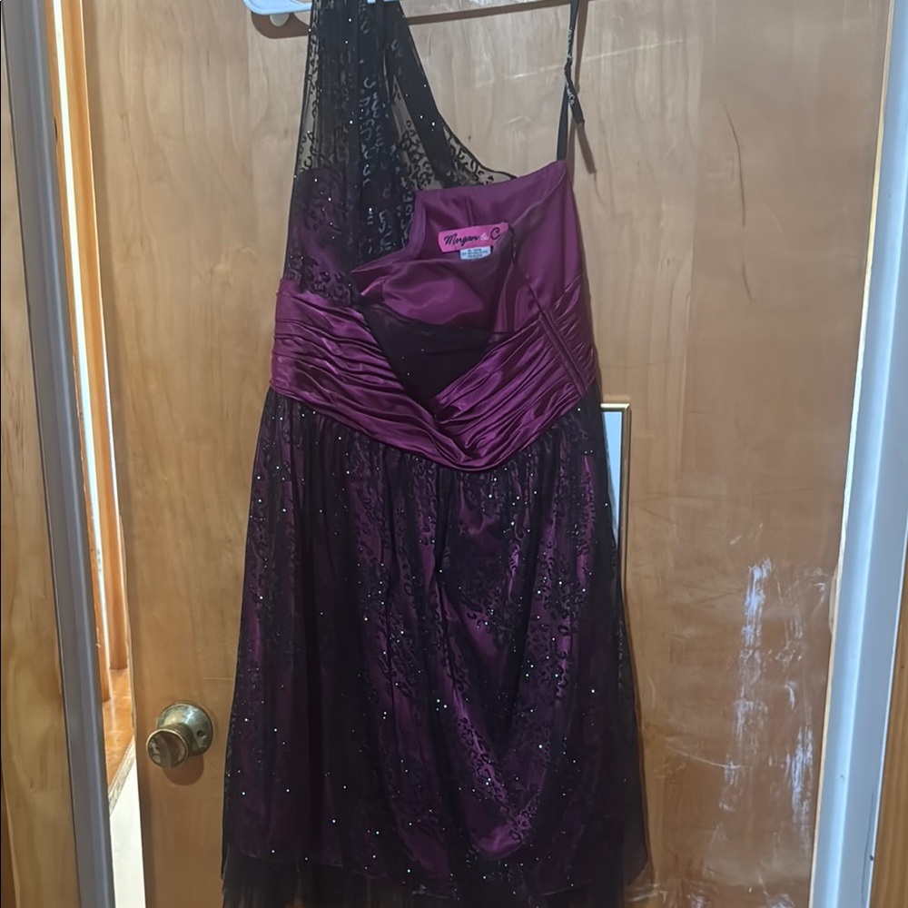 Morgan & Co. Vibrant Pink and Black Gown